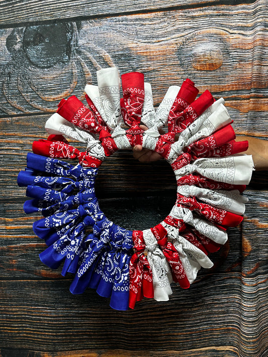 Patriotic Bandanna Wreath Independence Day Freedom American 23 inch Wall hanging Decoration display honor patriot service Flag Red White Blu