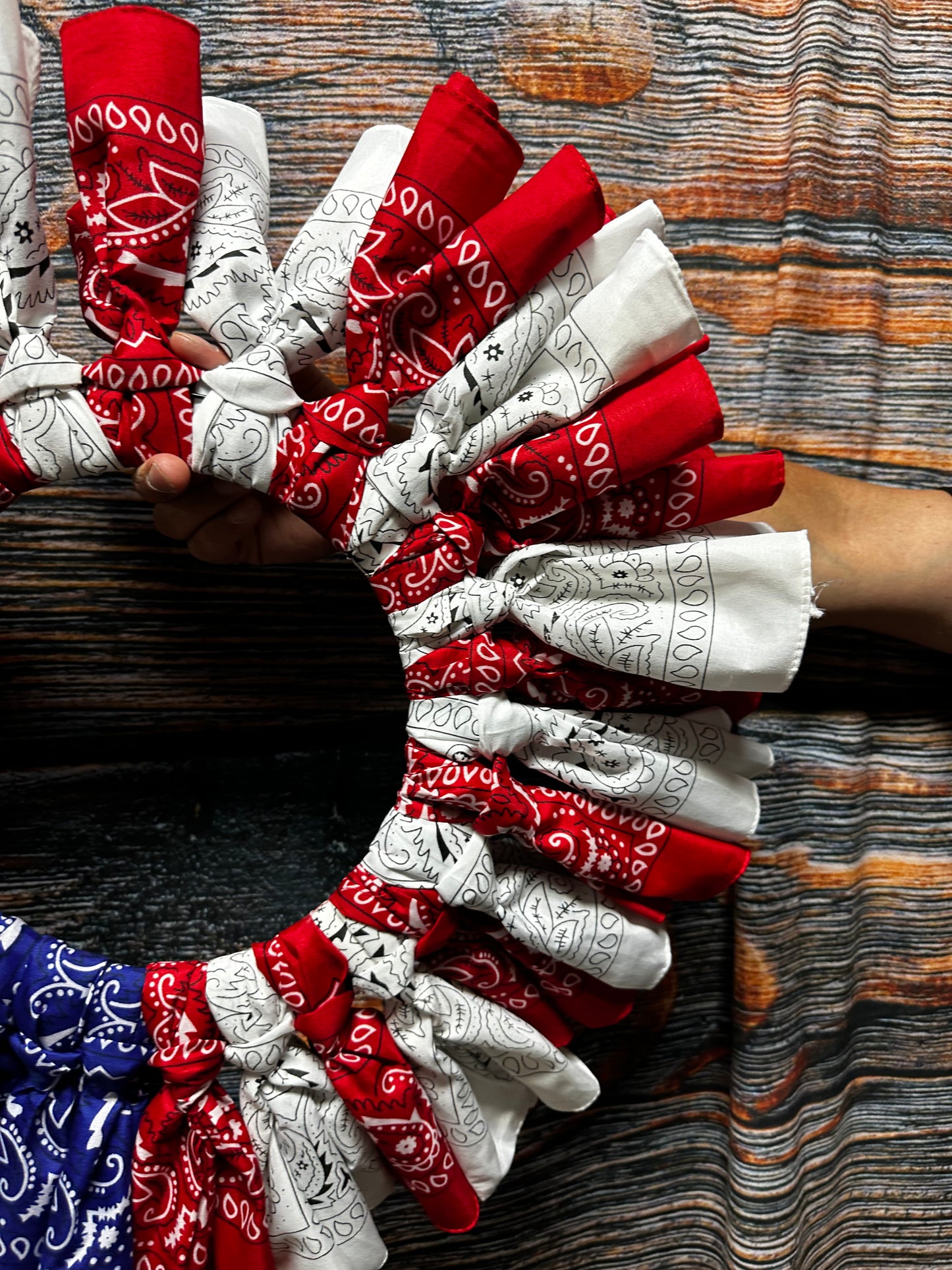 Patriotic Bandanna Wreath Independence Day Freedom American 23 inch Wall hanging Decoration display honor patriot service Flag Red White Blu