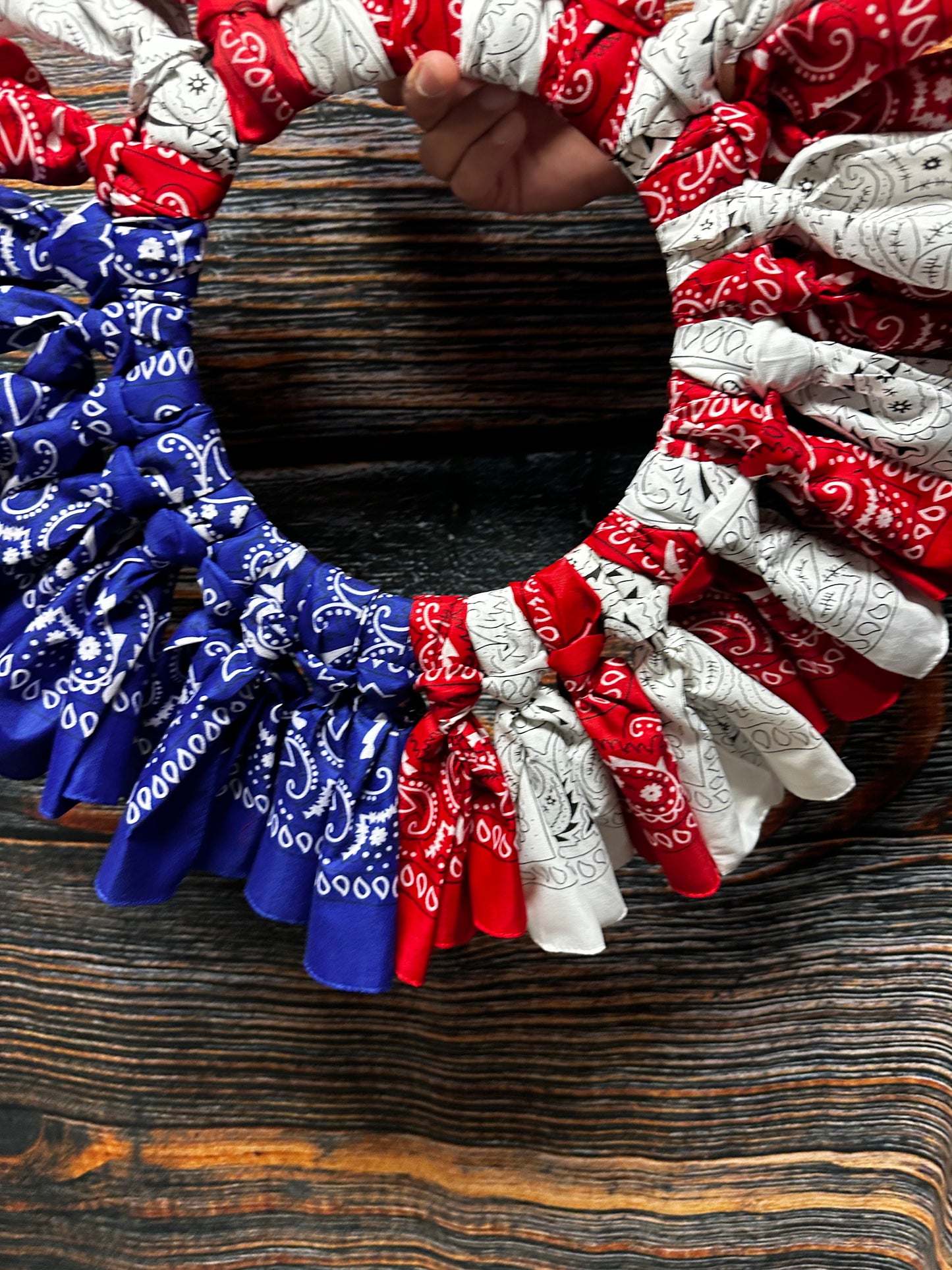 Patriotic Bandanna Wreath Independence Day Freedom American 23 inch Wall hanging Decoration display honor patriot service Flag Red White Blu